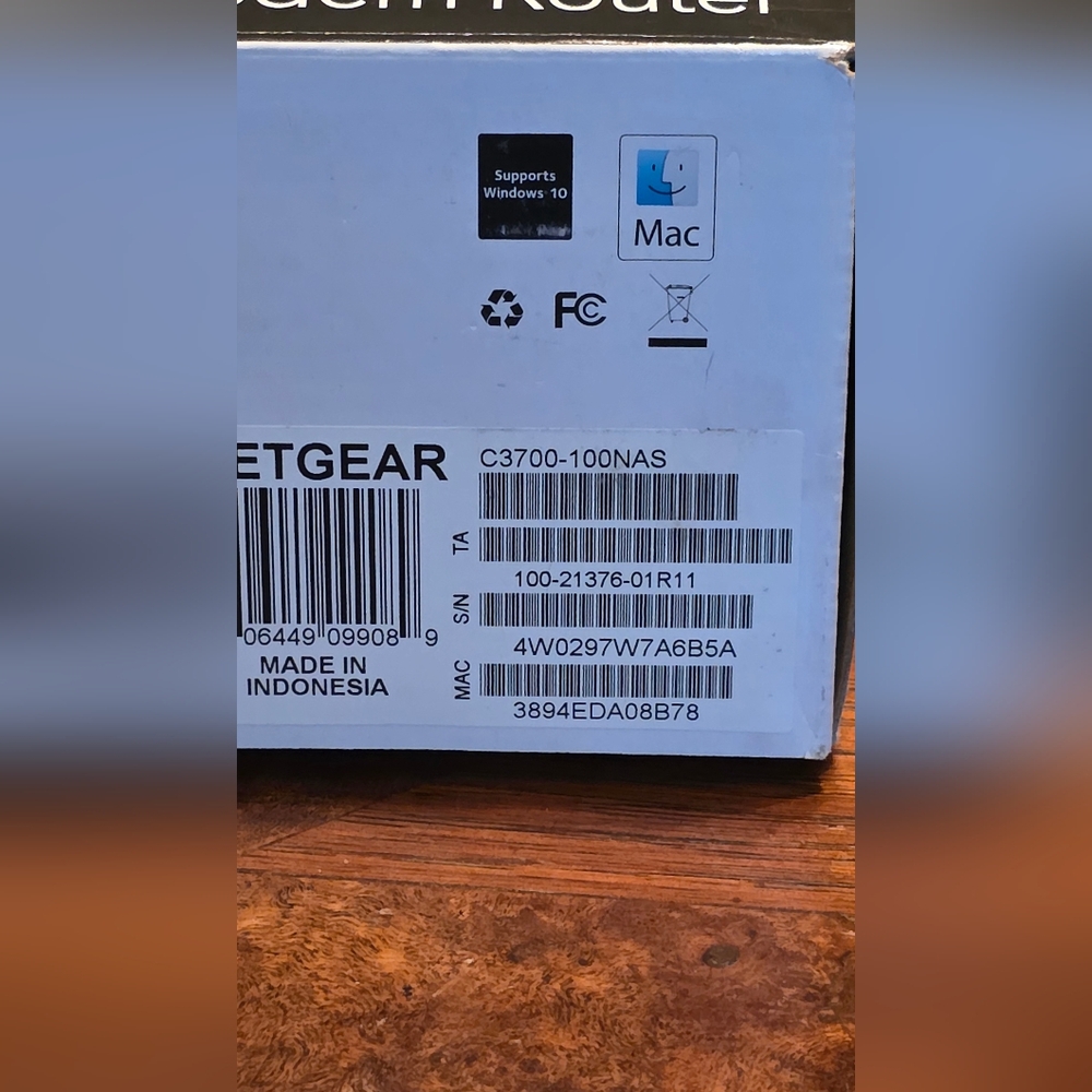 NETGEAR N600 Dual Band Modem Router - Black - Picture 5 of 9